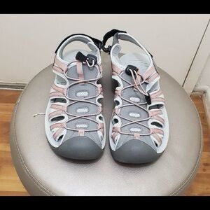 Dream Pairs Gray and Pink Sporty Sandals with Closed Toe